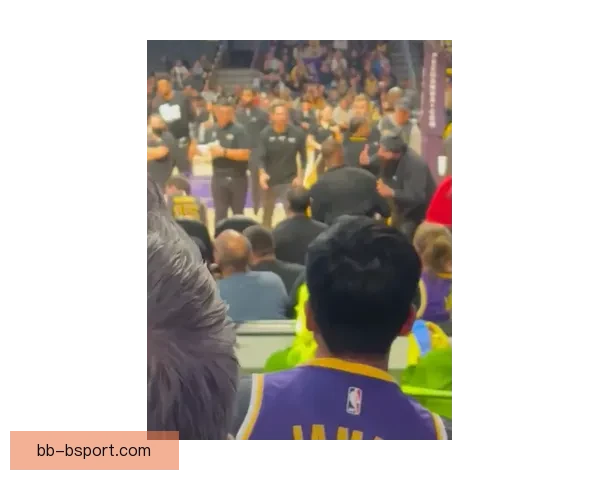 维尼修斯无缘金球奖引发热议 球迷纷纷讨论公平性与未来潜力